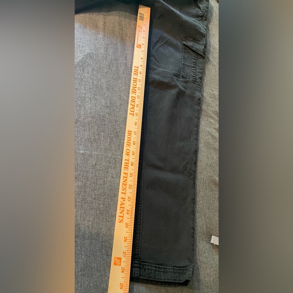 American Eagle Outfitters Black Cargo Pants - Picture 8 of 8